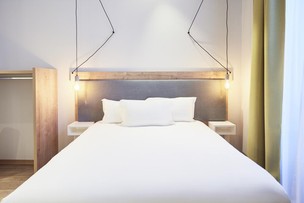 Hotel Maison Montgrand - Vieux Port Marseille Room photo
